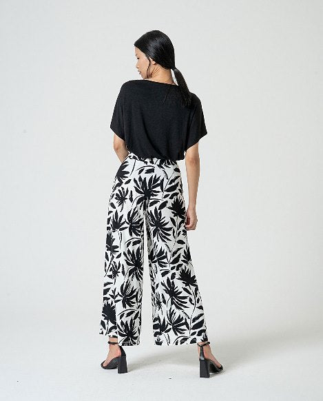 PANTALONI AMPI FIORI BIANCO E NERO