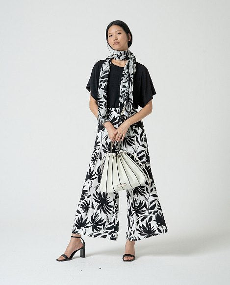 PANTALONI AMPI FIORI BIANCO E NERO