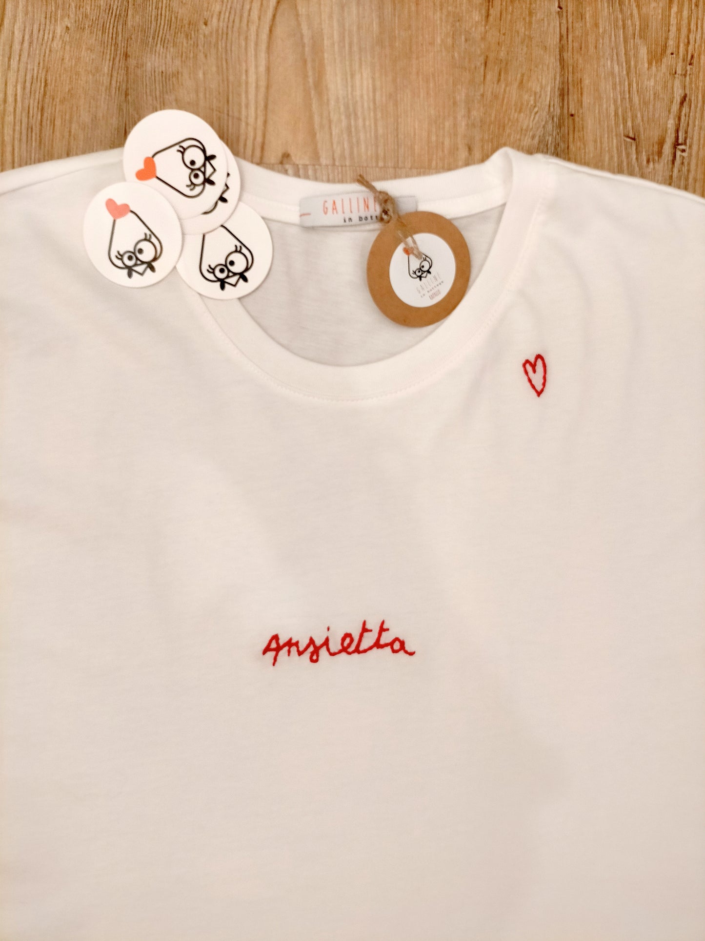 T-SHIRT RICAMATA - ANSIETTA