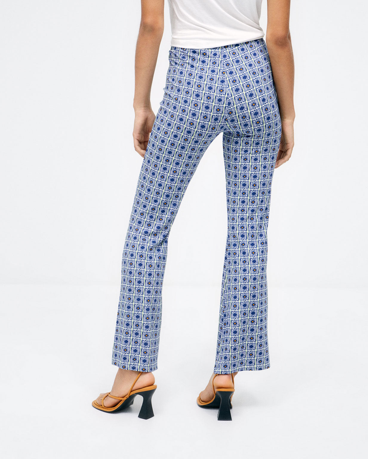 PANTALONI A ZAMPA FANTASIA