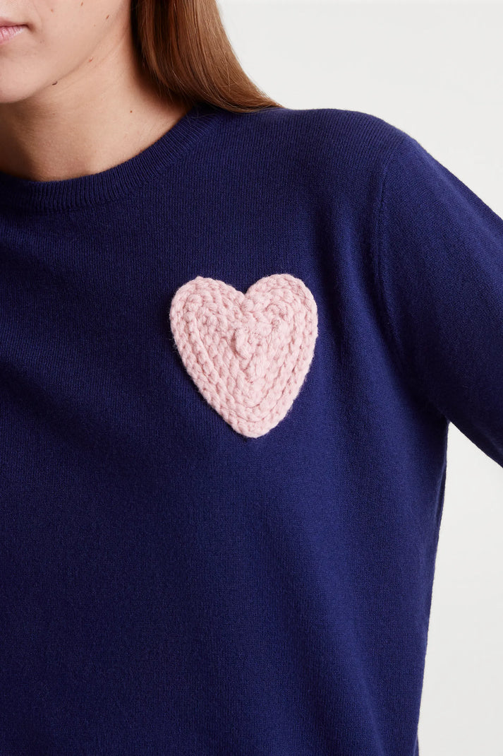 MAGLIA CON CUORE RICAMATO