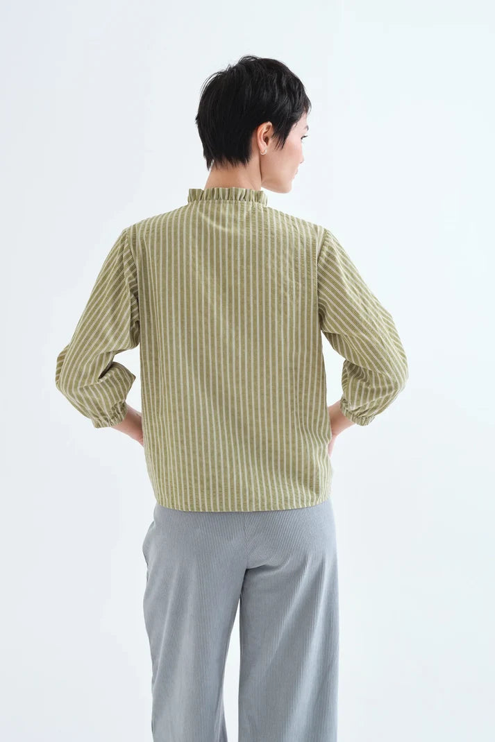 CAMICIA COREANA CON VOLANT